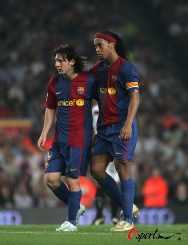 与老佛爷“离婚”？拉波尔塔：我们从未结婚，所以谈不上离婚（被指与老佛爷“离婚”，拉波尔塔回应：从未结婚，何谈离婚）