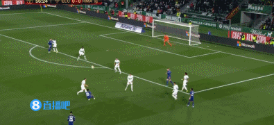 半场战报：莱切2-0都灵，班达建功，拉萨纳-库利巴利破门（半场速递：莱切2-0领先都灵，班达与拉萨纳-库利巴利各入一球）