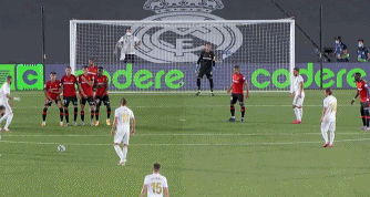 夺冠大热直接对话，阿森纳、拜仁位列欧冠夺冠赔率榜前二（欧冠夺冠热门正面交锋：阿森纳与拜仁包揽赔率前二）