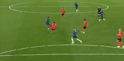 哪怕不算欧国联、阿拉冠级别的冠军！梅西的冠军数都多于决赛数！（即便不计欧国联和阿拉冠，梅西夺冠次数仍多于决赛场次）