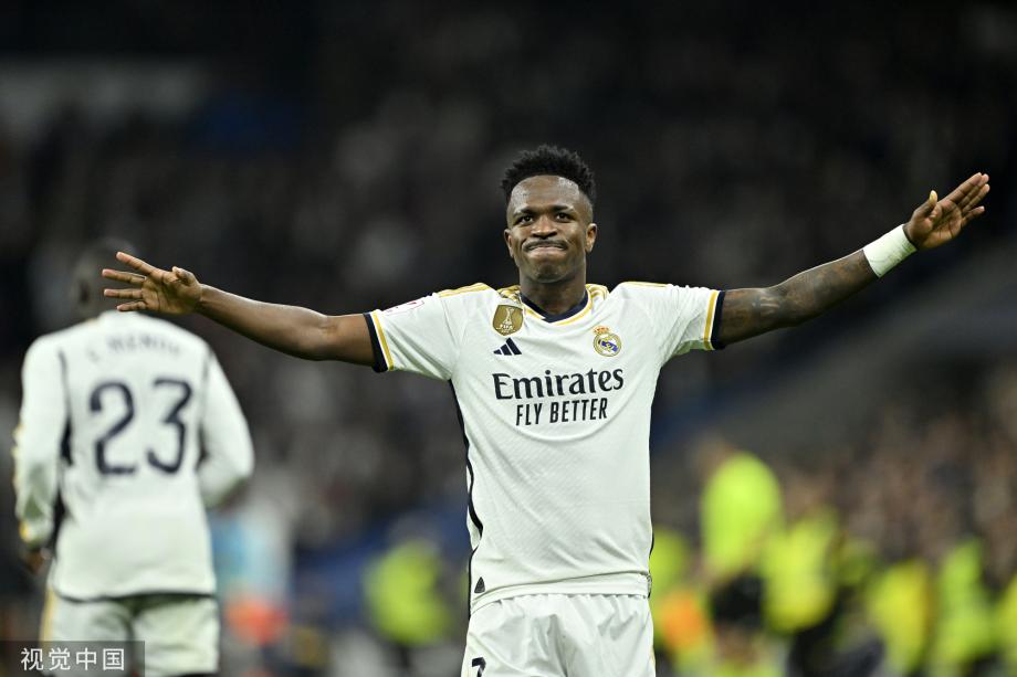 媒体人：玉昆接近签约前浙江队主帅乔迪，还相中一名巴西前腰（媒体人称玉昆接近签下前浙江主帅乔迪，并看上了一名巴西前腰）