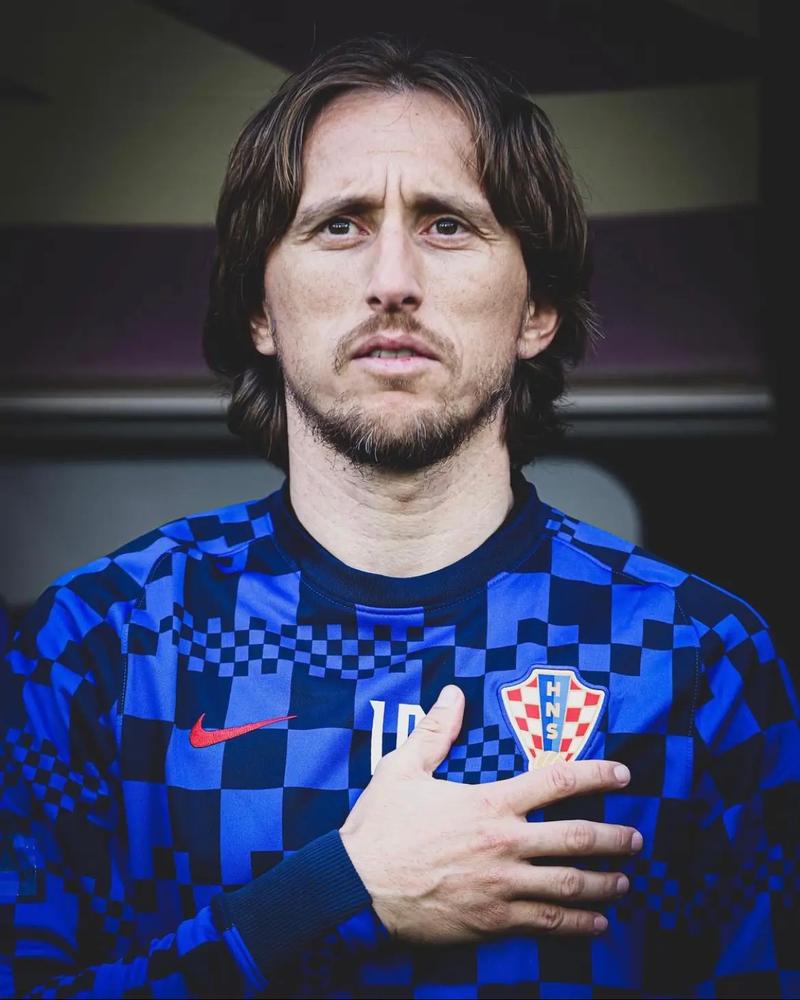 利物浦3-2毕尔巴鄂竞技，萨拉赫破门+失点，加克波双响（利物浦3-2险胜毕尔巴鄂竞技：萨拉赫进球失点，加克波梅开二度）