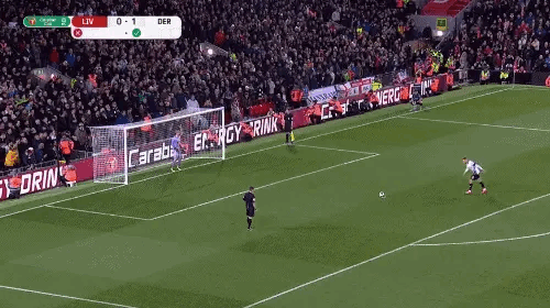 霍伊伦本赛季意甲10场4球，与上赛季联赛进球数持平（霍伊伦本季意甲10场轰4球，已追平上赛季联赛进球数）