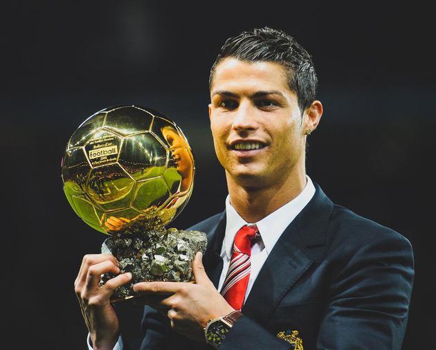 精彩图集 ｜ 2025“冯珊珊杯”国际青少年高尔夫球锦标赛冯珊珊交流会及教学活动举行（图集精选｜2025“冯珊珊杯”国际青少年高尔夫锦标赛冯珊珊交流与教学活动举行）