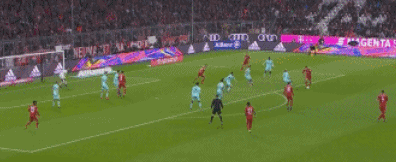 半场：莱比锡2-0法兰克福，哈德、鲍姆加特纳相互传射（半场战罢，莱比锡2-0领先法兰克福：哈德与鲍姆加特纳互送助攻各入一球）